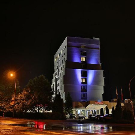 Terra Europe Brontes Hotel تارغوفيشته المظهر الخارجي الصورة