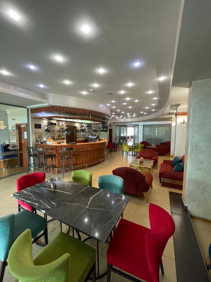 Terra Europe Brontes Hotel تارغوفيشته المظهر الخارجي الصورة
