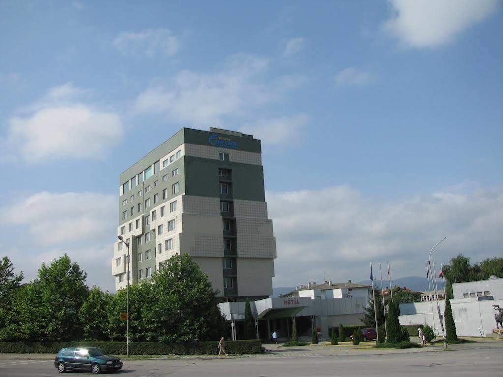 Terra Europe Brontes Hotel تارغوفيشته المظهر الخارجي الصورة