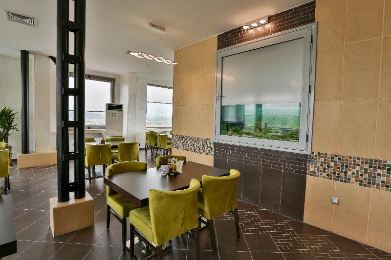 Terra Europe Brontes Hotel تارغوفيشته المظهر الخارجي الصورة
